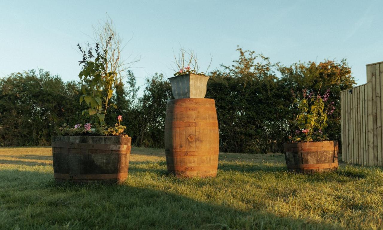 奇彭纳姆Glamping At The Retreat Wiltshire Is Rural Bliss别墅 外观 照片