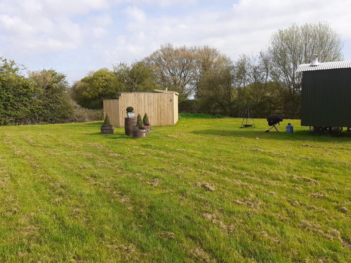 奇彭纳姆Glamping At The Retreat Wiltshire Is Rural Bliss别墅 外观 照片